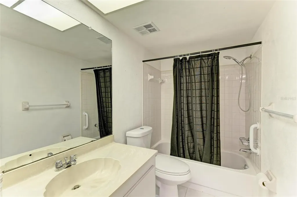 6030 7th Avenue W Bradenton FL 34209