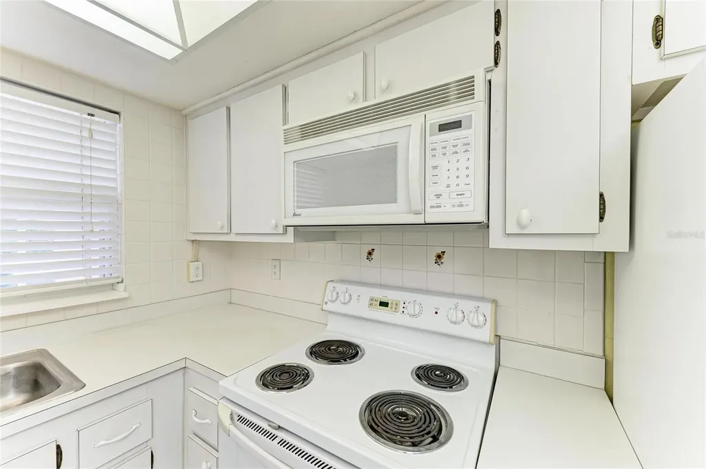6030 7th Avenue W Bradenton FL 34209