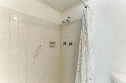 6030 7th Avenue W Bradenton FL 34209