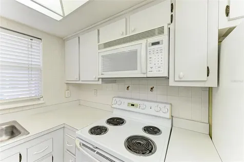 6030 7th Avenue W Bradenton FL 34209