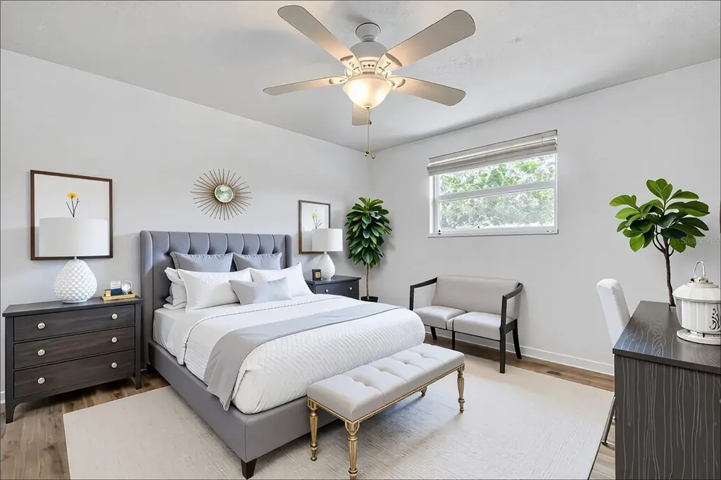 5672 62nd Way N St Petersburg FL 33709