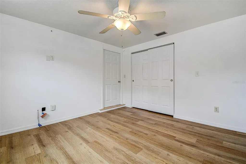 5672 62nd Way N St Petersburg FL 33709