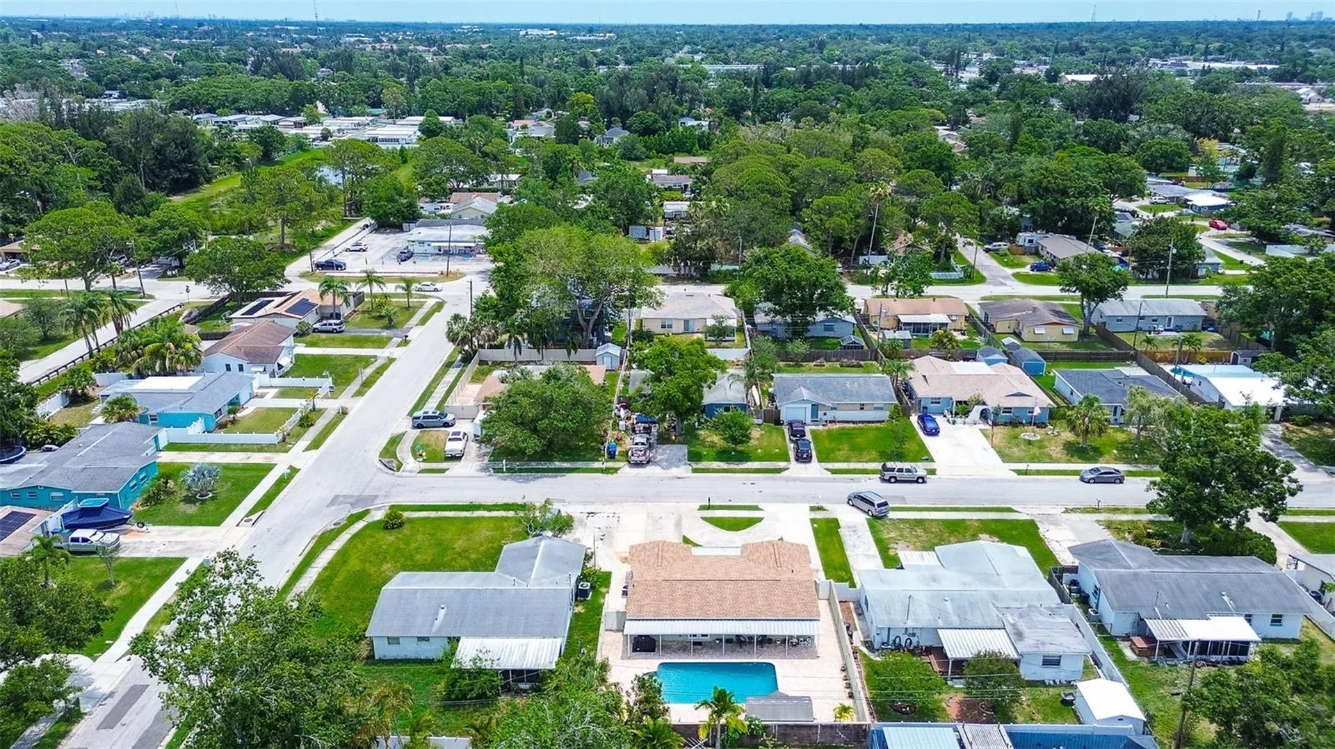 5672 62nd Way N St Petersburg FL 33709