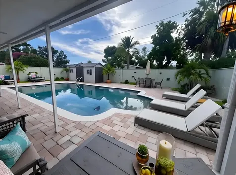 5672 62nd Way N St Petersburg FL 33709