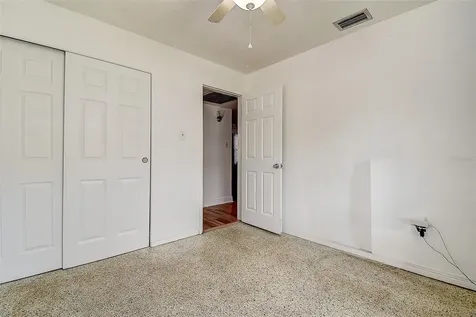 5672 62nd Way N St Petersburg FL 33709