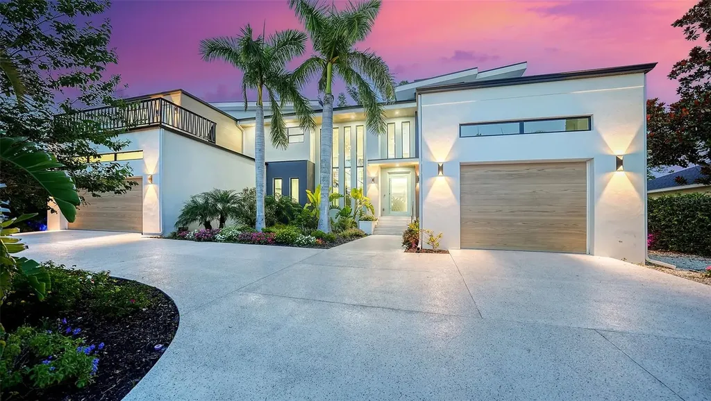 1607 Flower Drive Sarasota FL 34239