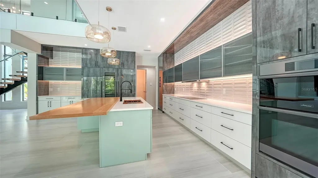 1607 Flower Drive Sarasota FL 34239