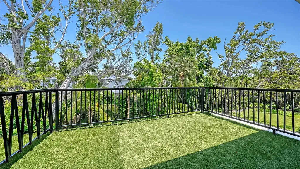 1607 Flower Drive Sarasota FL 34239