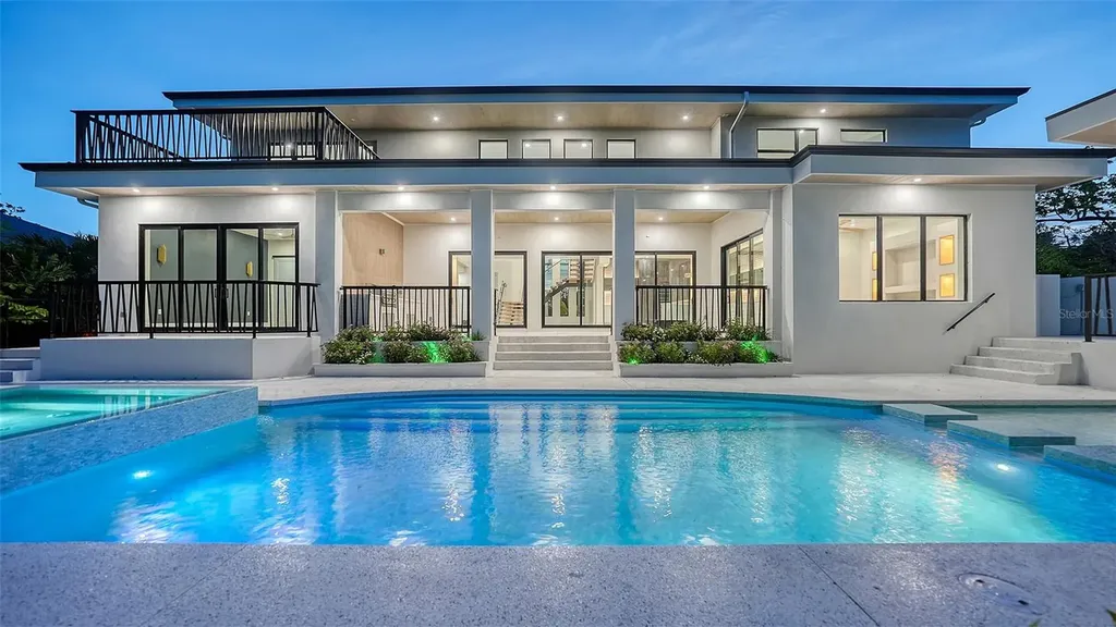 1607 Flower Drive Sarasota FL 34239