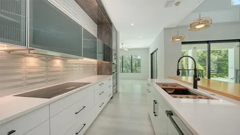 1607 Flower Drive Sarasota FL 34239