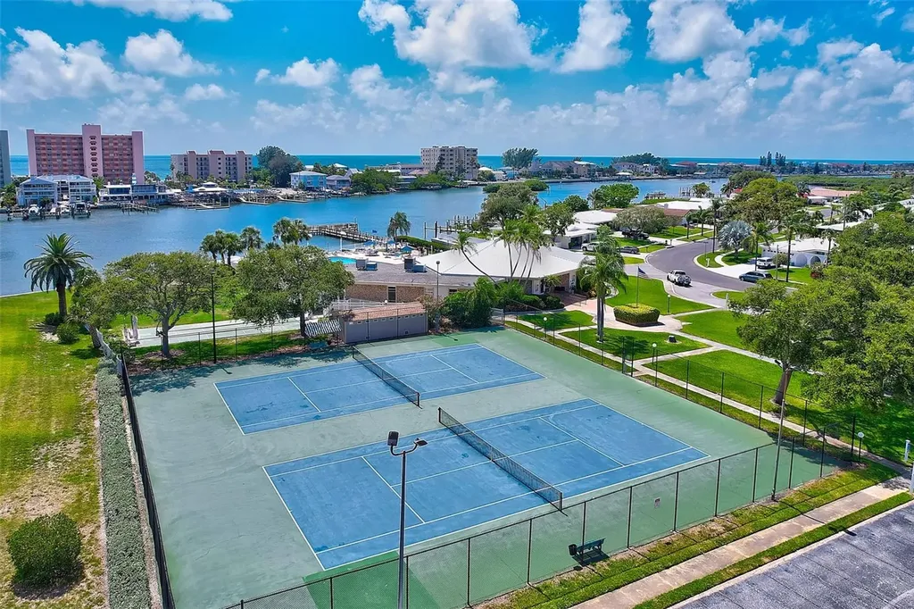 10215 Regal Drive Largo FL 33774