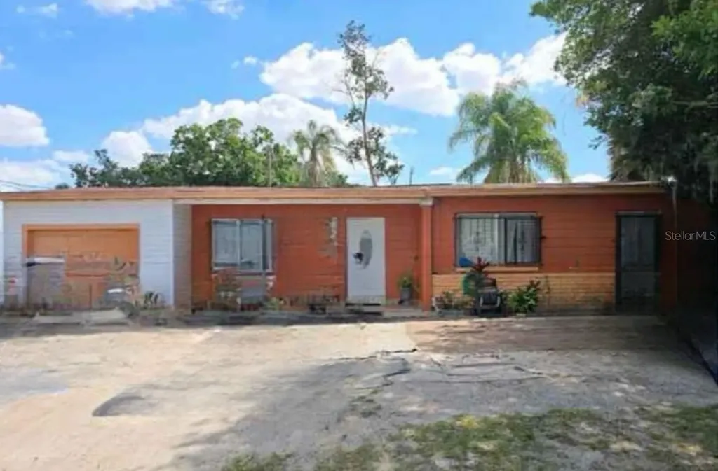 2138 W Minnehaha Street Tampa FL 33604