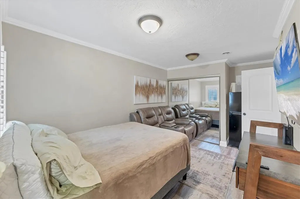 513 25th Avenue W Bradenton FL 34205