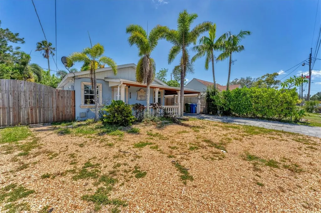 513 25th Avenue W Bradenton FL 34205