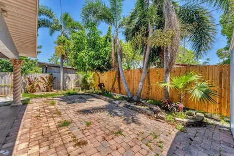 513 25th Avenue W Bradenton FL 34205