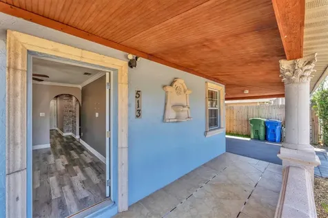 513 25th Avenue W Bradenton FL 34205