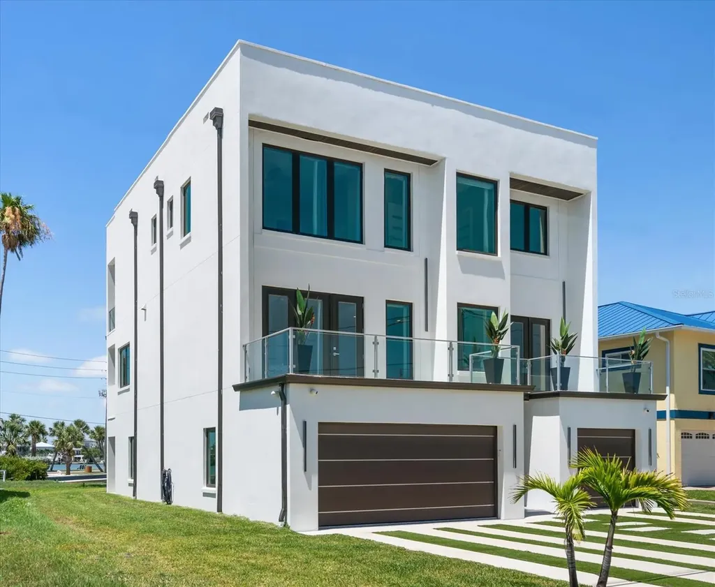 16047 Redington Drive Redington Beach FL 33708