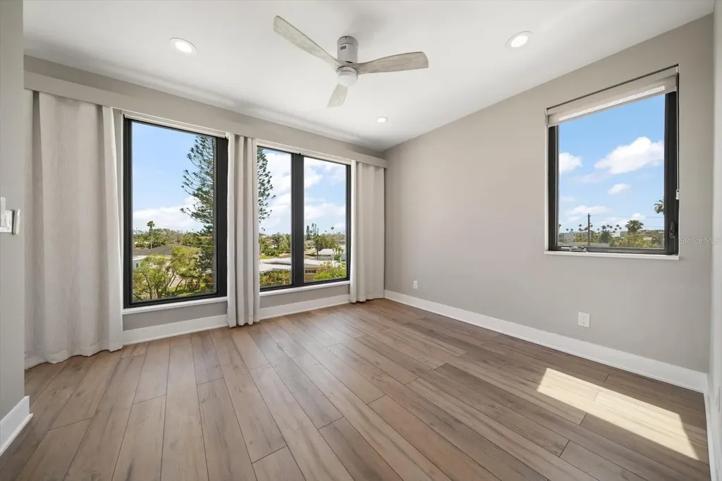 16047 Redington Drive Redington Beach FL 33708