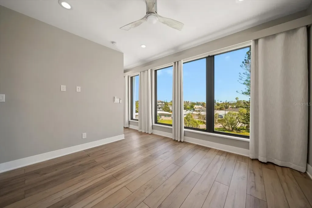 16047 Redington Drive Redington Beach FL 33708