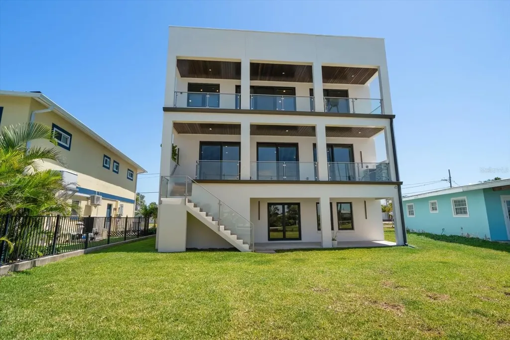 16047 Redington Drive Redington Beach FL 33708
