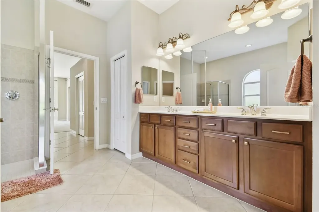 9008 Brookfield Terrace Bradenton FL 34212