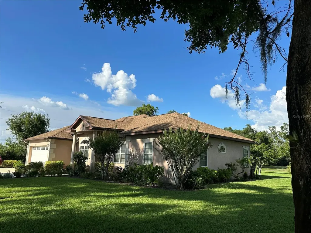 3192 Oaks Bend Bowling Green FL 33834