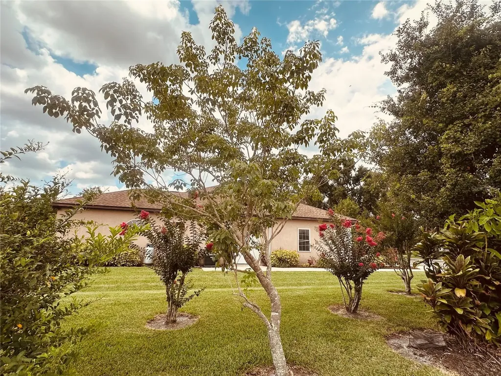 3192 Oaks Bend Bowling Green FL 33834
