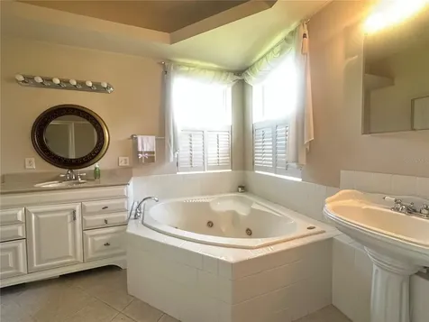 3192 Oaks Bend Bowling Green FL 33834