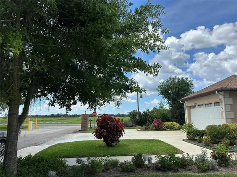 3192 Oaks Bend Bowling Green FL 33834