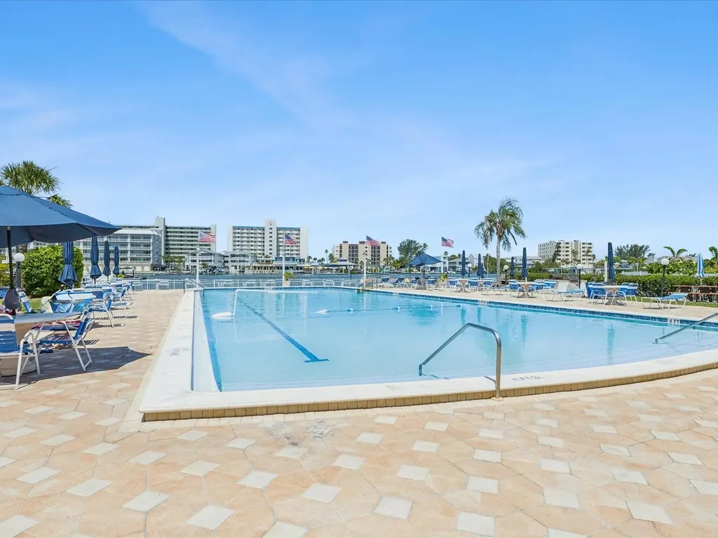 10216 Regal Drive Largo FL 33774