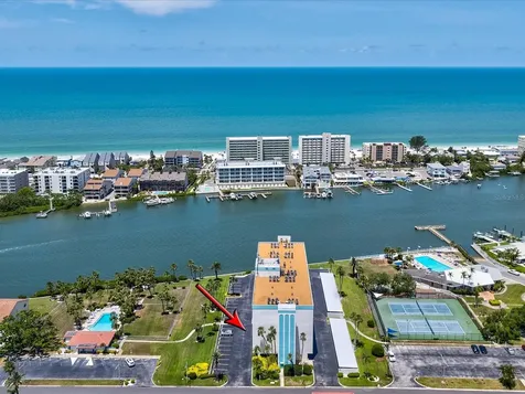 10216 Regal Drive Largo FL 33774