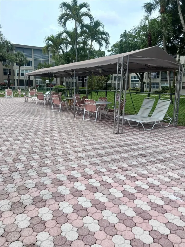 2901 NW 48th Avenue Lauderdale Lakes FL 33313