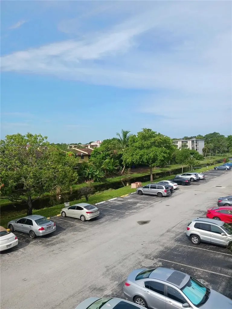 2901 NW 48th Avenue Lauderdale Lakes FL 33313