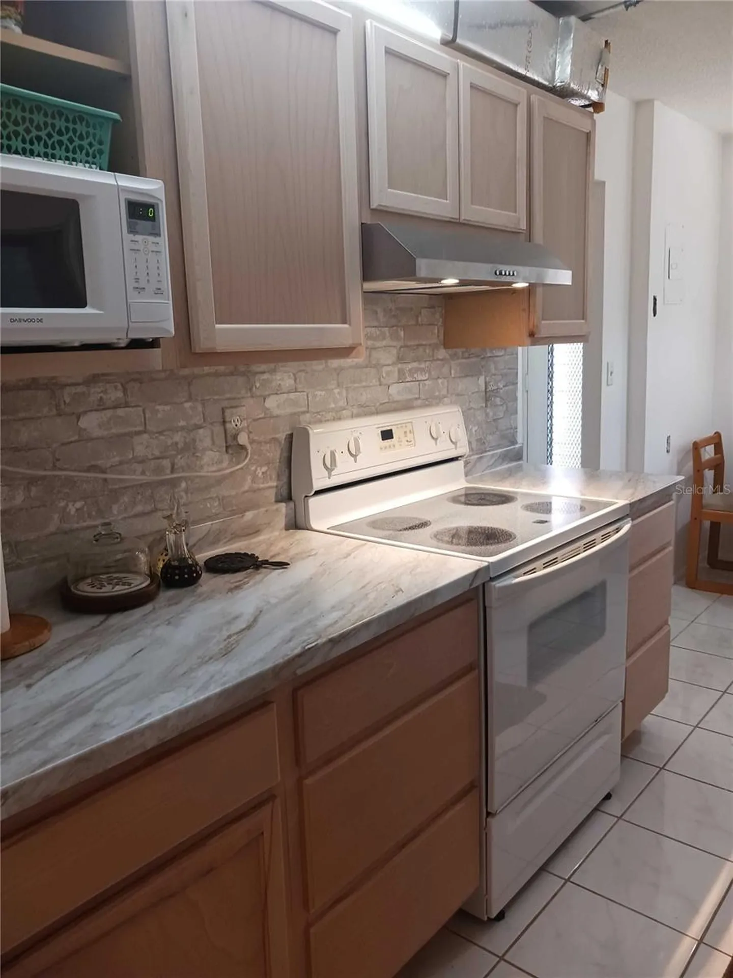 2901 NW 48th Avenue Lauderdale Lakes FL 33313