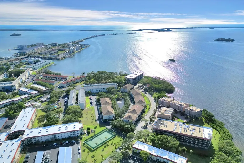 2700 Bayshore Boulevard Dunedin FL 34698