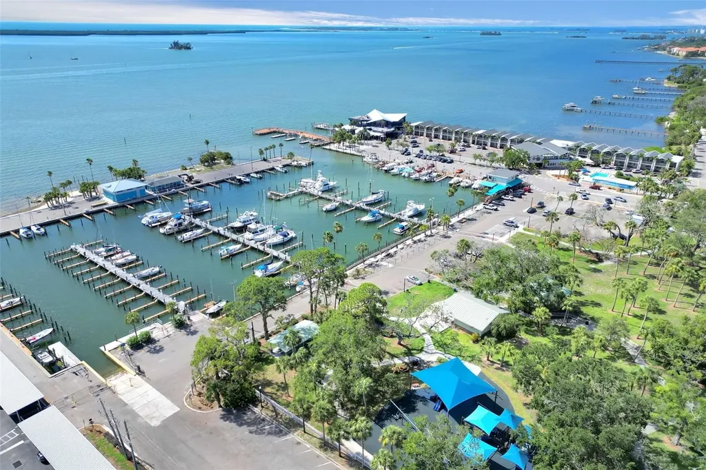 2700 Bayshore Boulevard Dunedin FL 34698