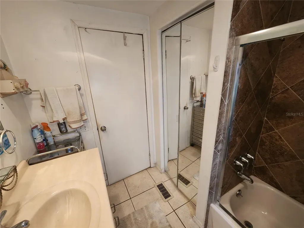 5301 Algeria Court Bradenton FL 34207