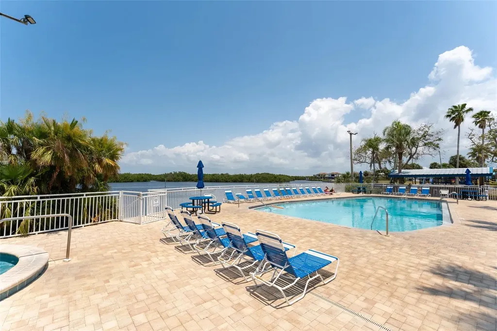 611 Destiny Drive Ruskin FL 33570