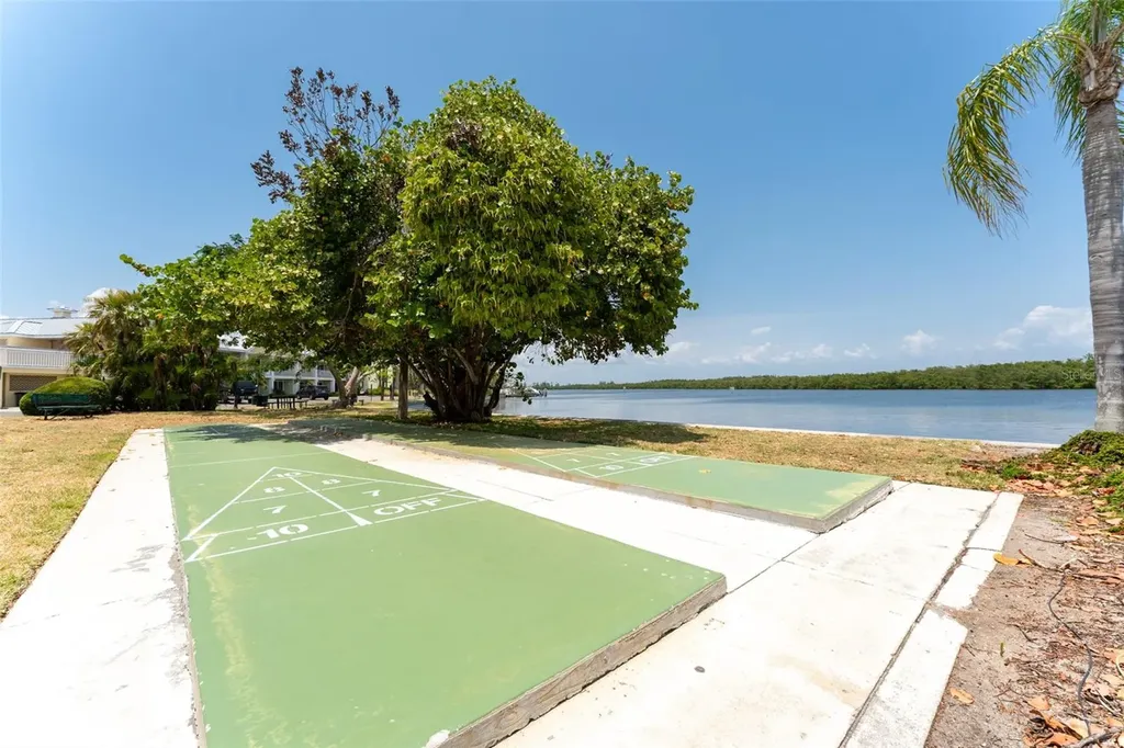 611 Destiny Drive Ruskin FL 33570