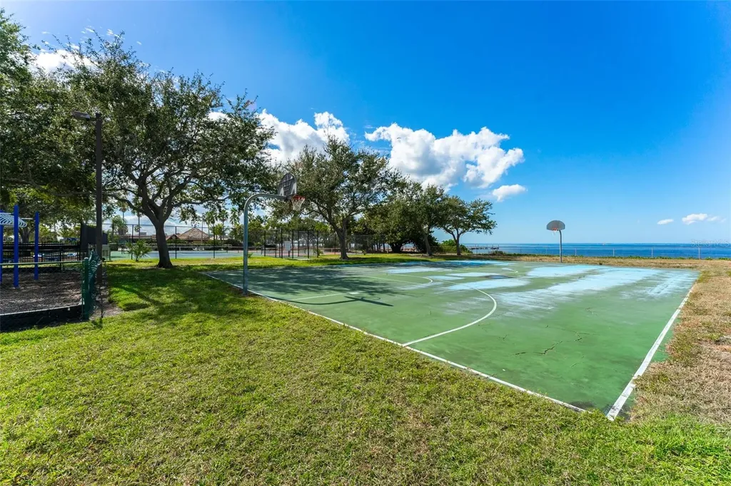 611 Destiny Drive Ruskin FL 33570