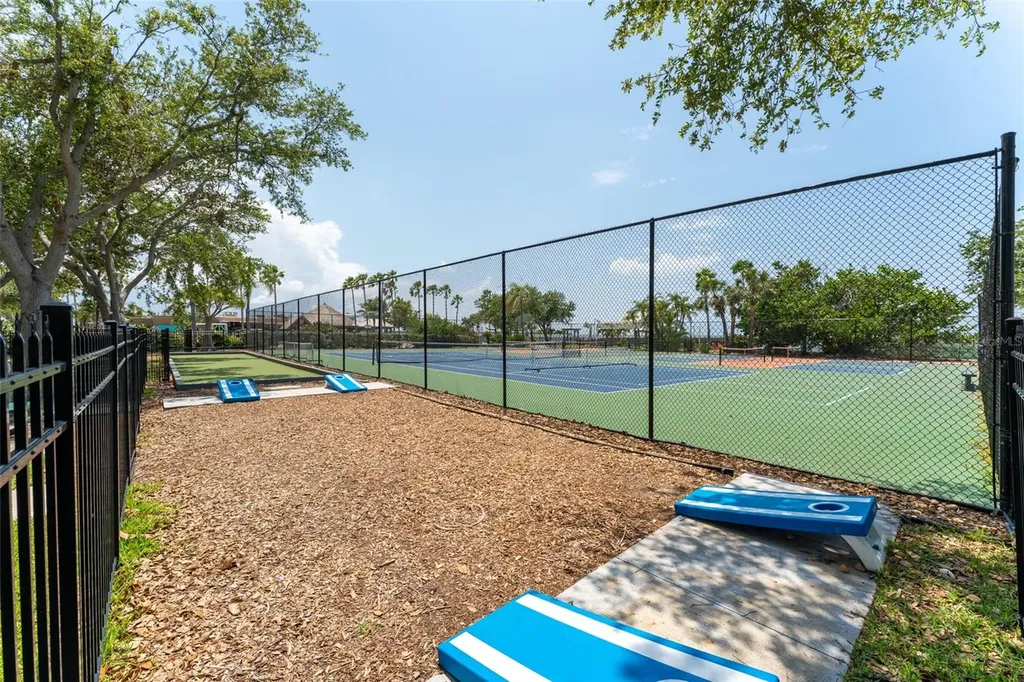 611 Destiny Drive Ruskin FL 33570