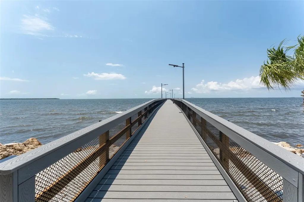 611 Destiny Drive Ruskin FL 33570