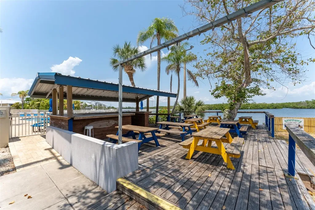 611 Destiny Drive Ruskin FL 33570