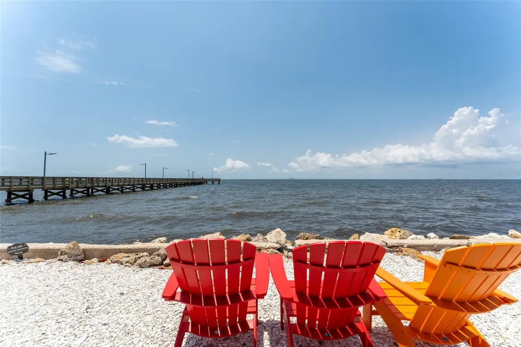 611 Destiny Drive Ruskin FL 33570