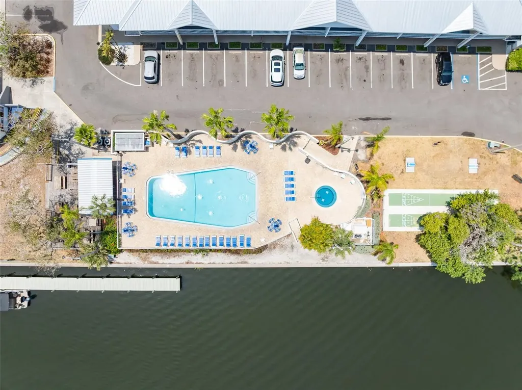 611 Destiny Drive Ruskin FL 33570