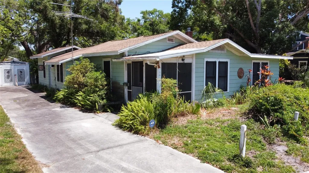 5680 77th Avenue N Pinellas Park FL 33781