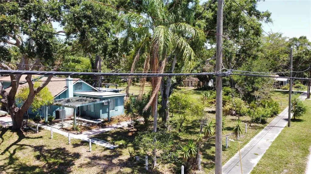 5680 77th Avenue N Pinellas Park FL 33781