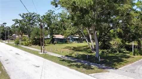 5680 77th Avenue N Pinellas Park FL 33781