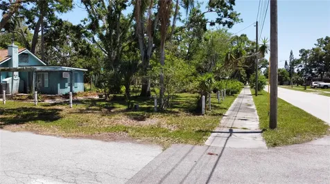 5680 77th Avenue N Pinellas Park FL 33781