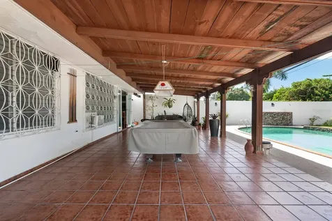 Urb. Torrimar Paseo De La Alhambra Guaynabo PR 00966